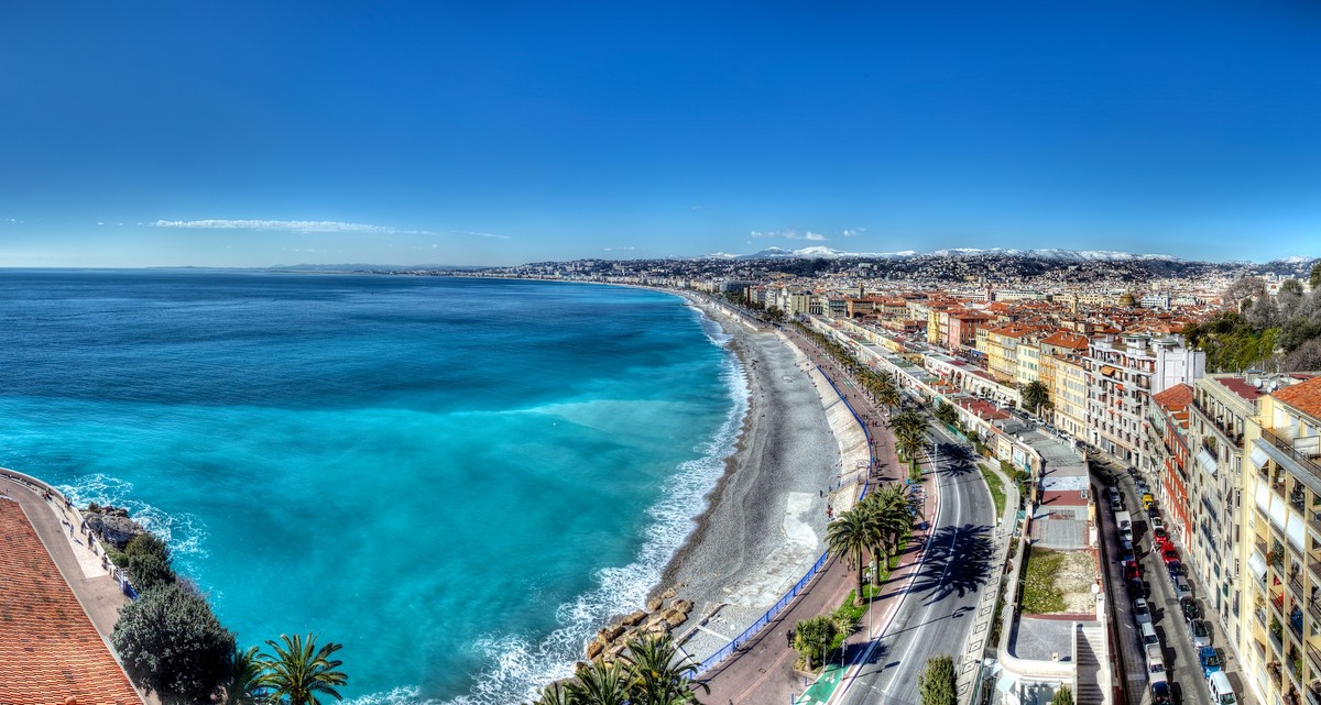 Vue aérienne de la baie de Nice — Promenade des Anglais et Vieux Nice